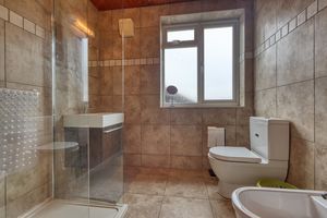 Photo 16- click for photo gallery